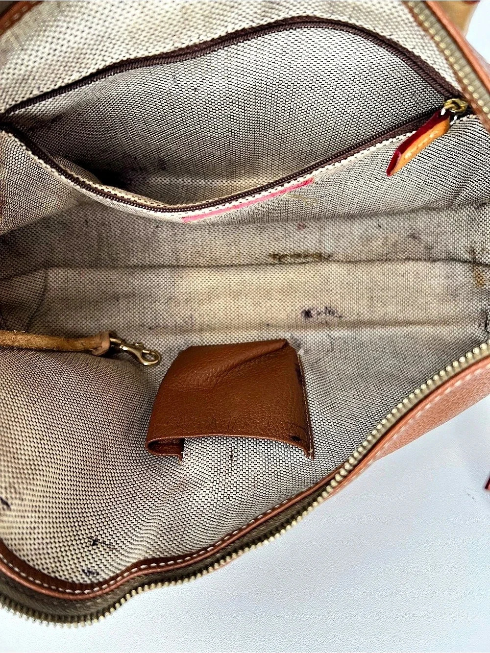 Dooney & Bourke Pebble Grain Hobo Leather Shoulder Bag Brown & Tan